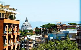 Near Vatican, Irnerio 47 Guest House