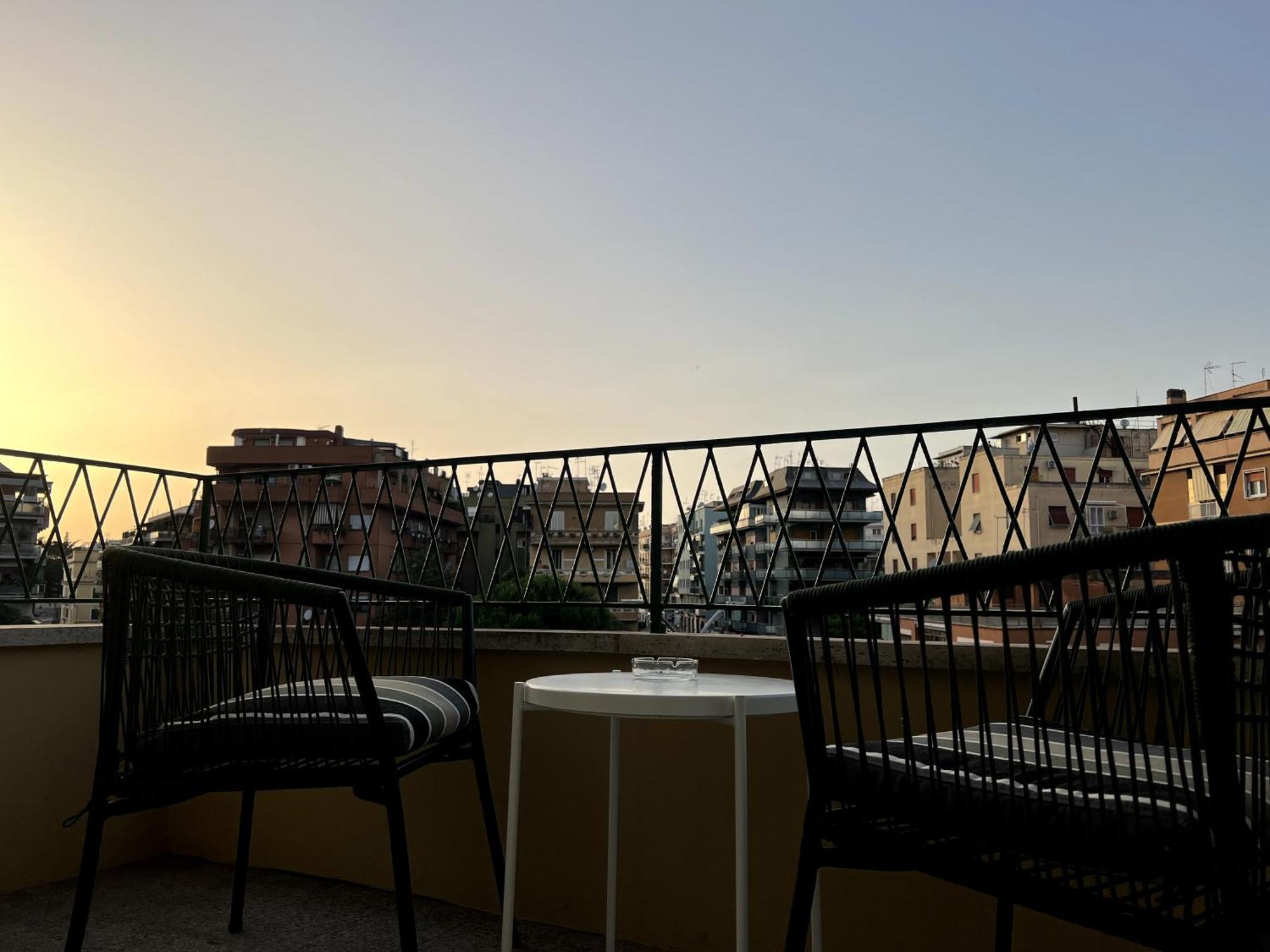 Near Vatican, Irnerio 47 Guest House Ρώμη Εξωτερικό φωτογραφία