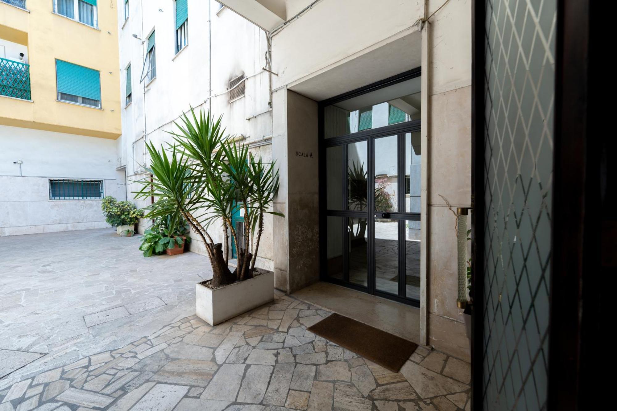 Near Vatican, Irnerio 47 Guest House Ρώμη Εξωτερικό φωτογραφία